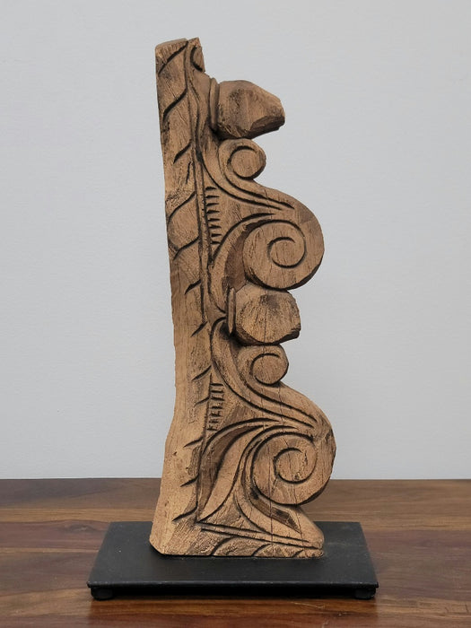 Medium Primitive Sculpture - Cleared Décor