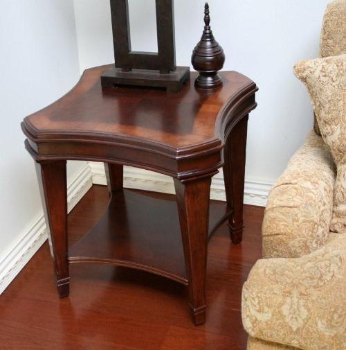 Transitional Style Mahogany End Table 2 7