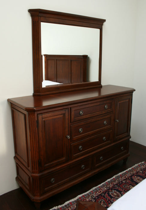Middleton Dresser with Mirror