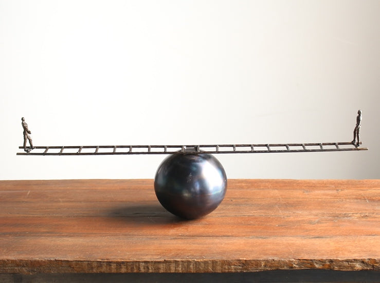 Gent Sculpture - Cleared Décor