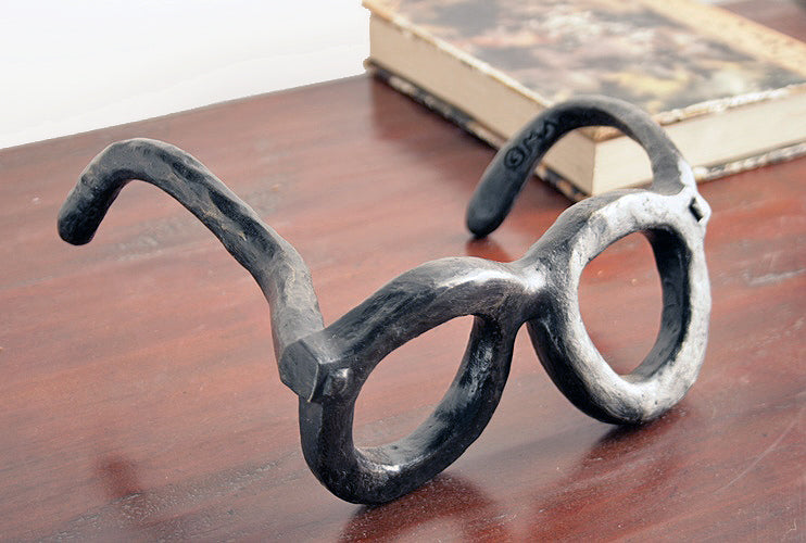 El Poeta - Bent Eyeglasses - Cleared Décor