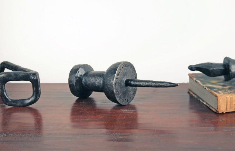 Icono - Pushpin - Cleared Décor