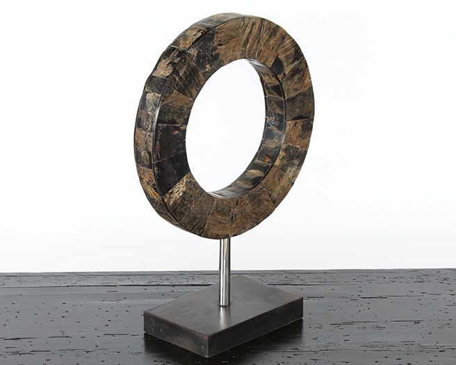 Small Ring Sculpture - Cleared Décor