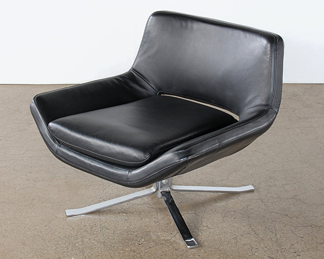 Vintage  Black Leather Lounge Chair on Splayed Chrome Base