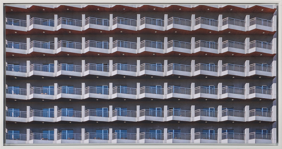 Valencia Apartment Building 47W X 24H