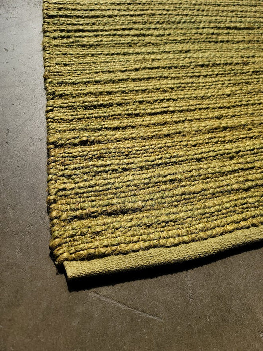 2'3" X 3'8" Chartreuse Jute Rug
