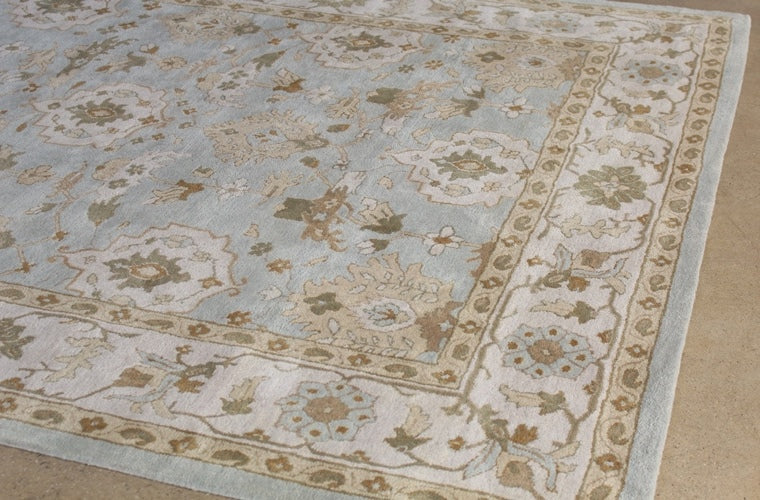 9' x 12' Traditional Indian Sky Blue and Antique White Hand-tufted Wool Rug