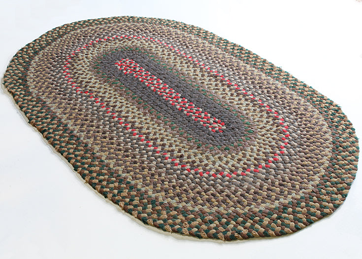 RUG25ATL - 3' x 5' Gray, Red and Green Braided Oval Rug