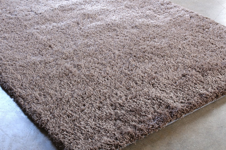RUG291 5' x 8' Angel Shag Rug in Fossil Brown