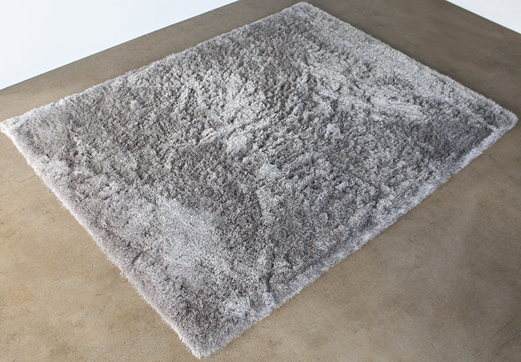 9' x 12' Light Gray Shag Rug