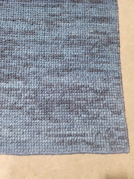 7'6" X 9'6" Blue Hand Tufted Rug MH