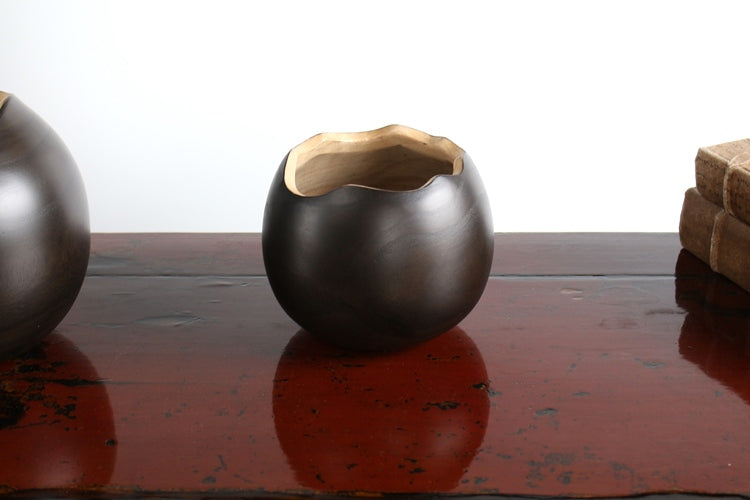 Set of 2 Hatched Vases