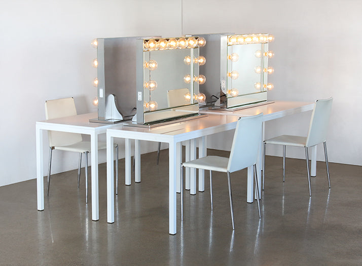 VAN01ATL - Hollywood Vanity