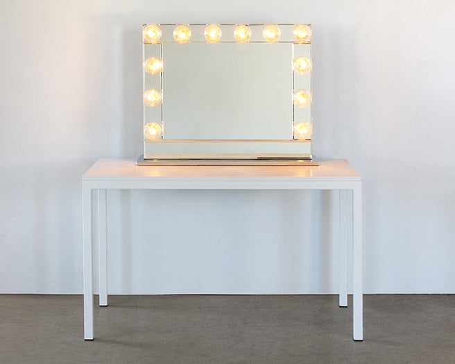 VAN01ATL - Hollywood Vanity