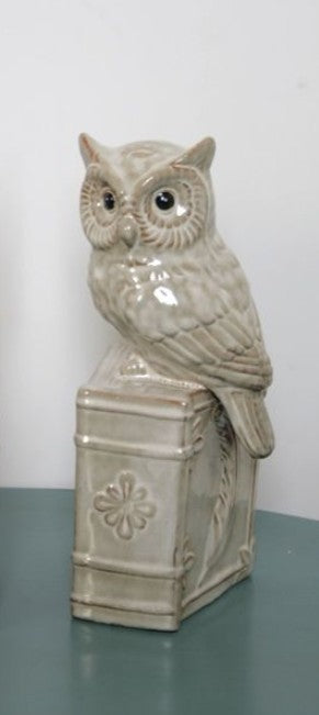 RIGHT FACING 