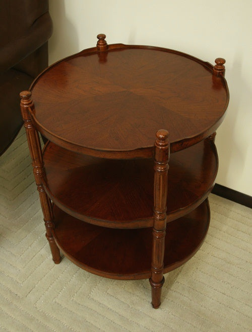 ET10ATL - European Legacy Round Lamp Table in Macadamia