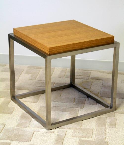 Drake End Table in Natural Oak