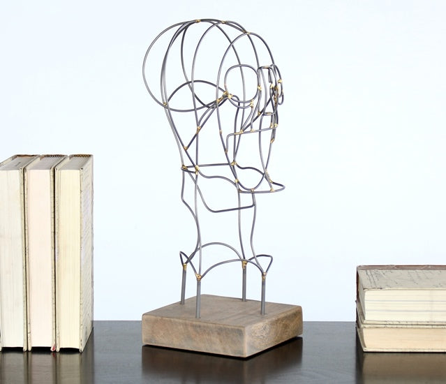 Scully Sculpture - Cleared Décor