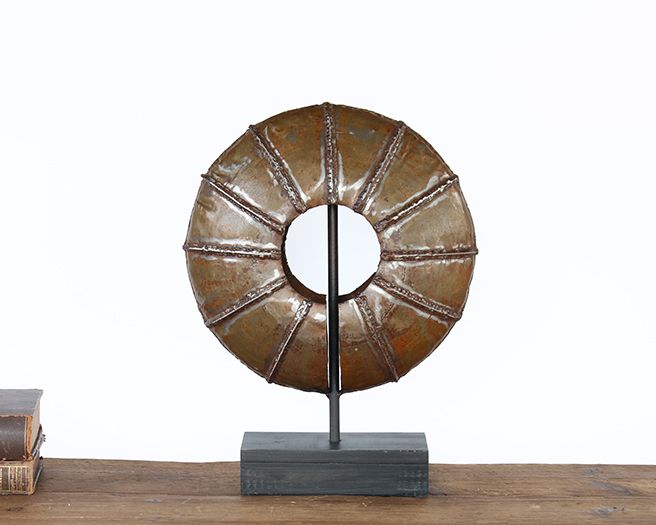 Rustic Bronze Wheel - Cleared Décor
