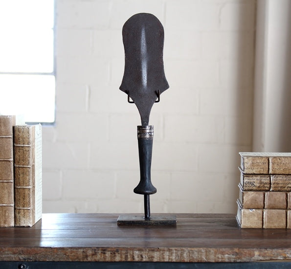 Zulu Sculpture - Cleared Décor