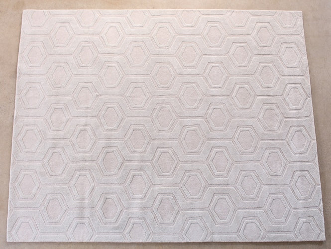 8' x 10' Cream Hand-tufted Wool Pattern Rug