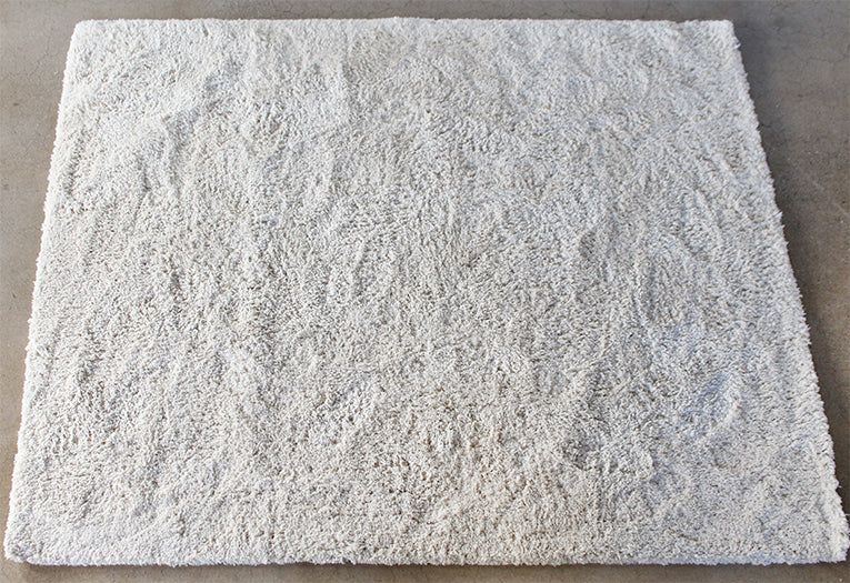 8' x 10' Off White Shag Rug