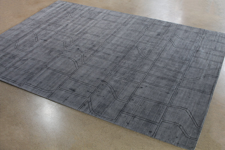 RUG394ATL - 9' X 12' Gray Hand Knotted Carved Rug
