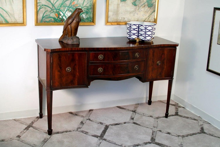 Four Leg Hepplewhite Antique Sideboard circa 1940s