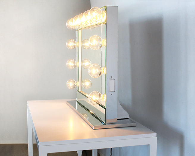 VAN01ATL - Hollywood Vanity